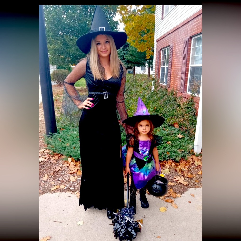 Women’s Witch Costume
